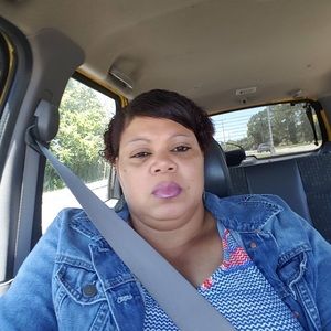 Meet your Posher, Tina